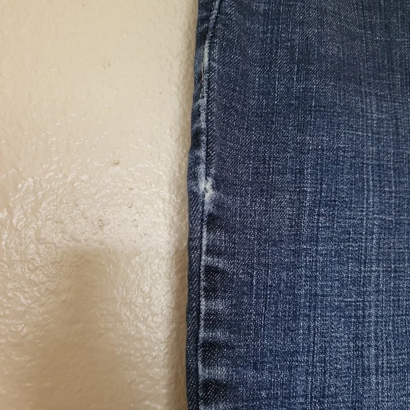 Levi's 512 Women's Dark Wash Boot Cut Jeans - Picture 6 of 6